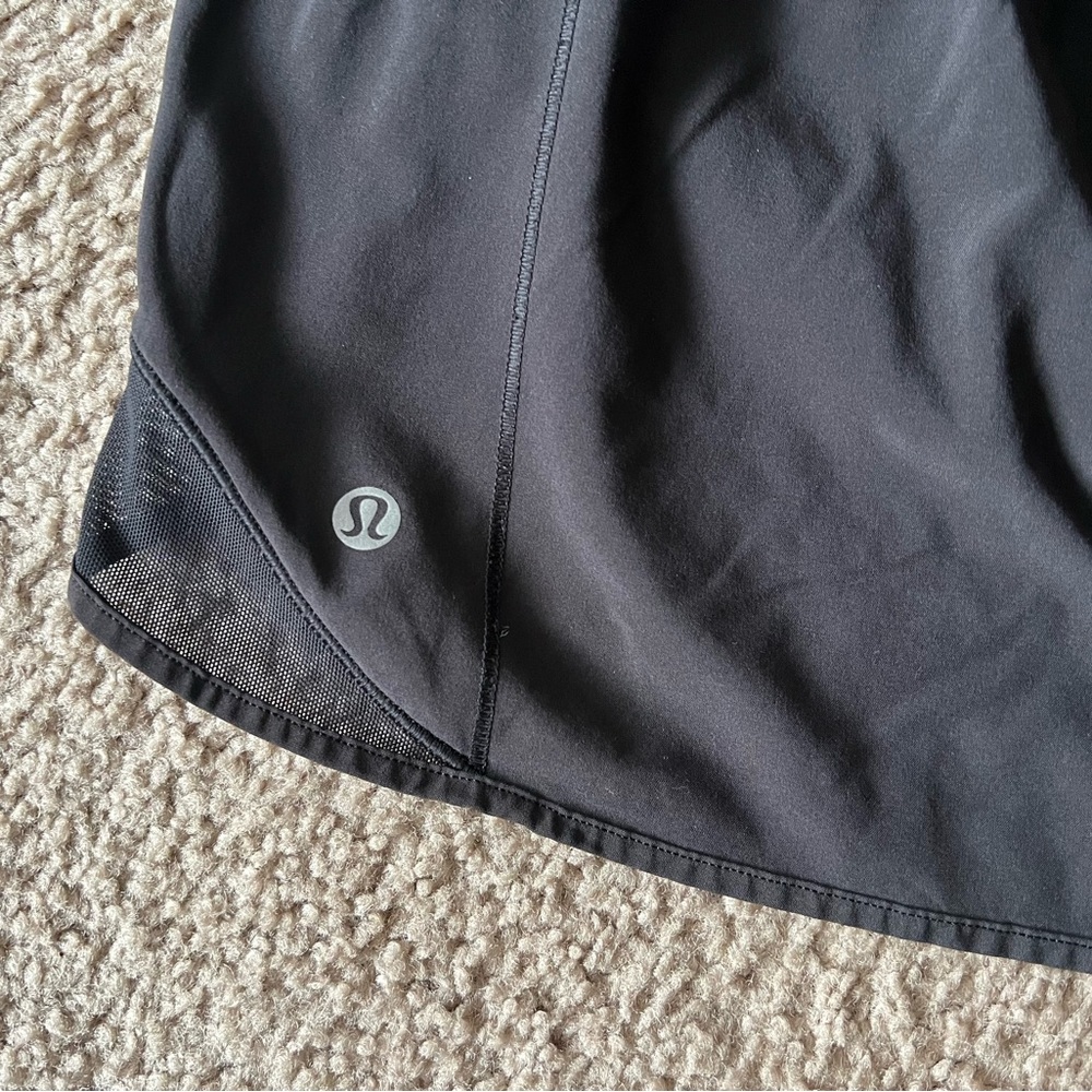 Lululemon Hotty Hot Short *High-Rise 2.5" *Black Sz 0 - Picture 4 of 9